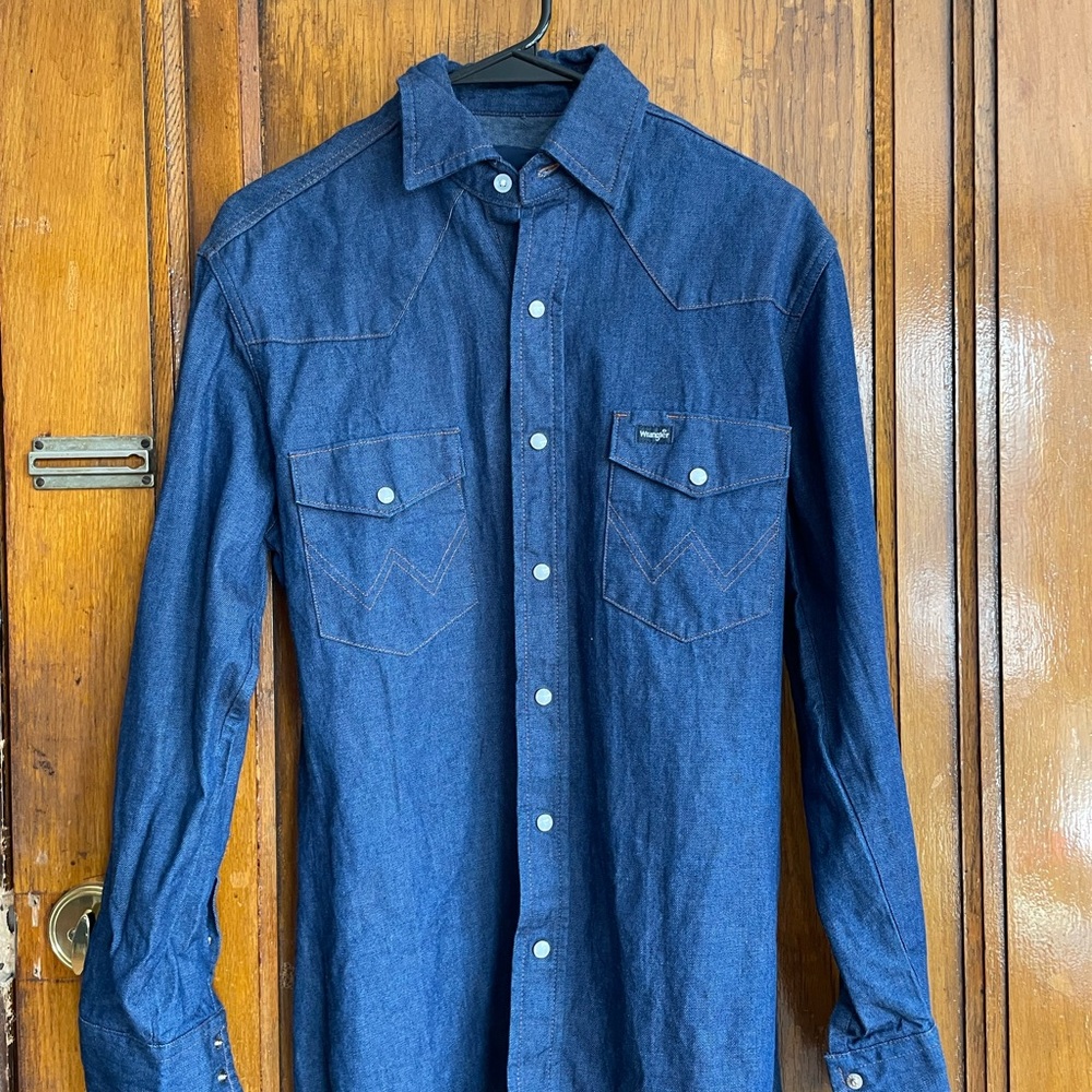 Wrangler denim pearl snap shirt.
